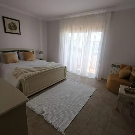 Lala * Amoreira (Leiria)